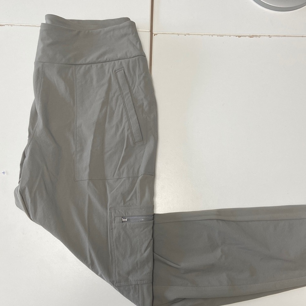 Athleta hybrid cargo pants